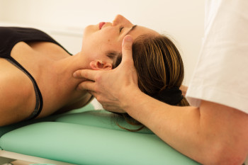 Logo di B-WELL Osteopatia, Terapia Manuale e Postura